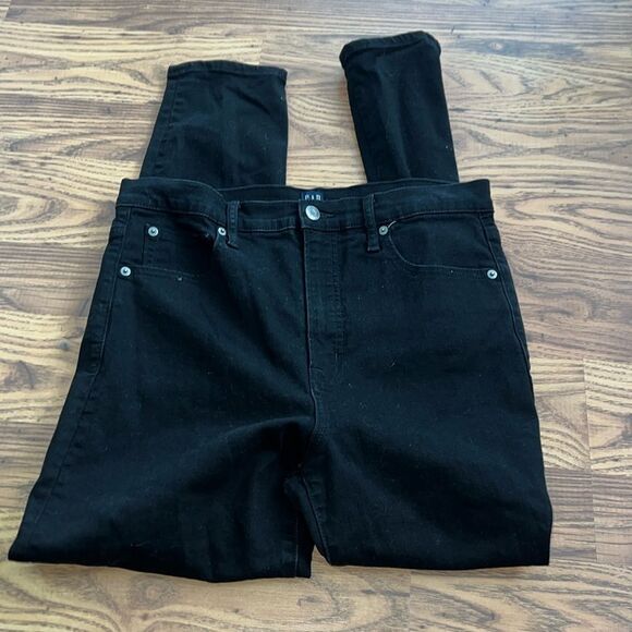 Gap Demnim - Picture 1 of 3